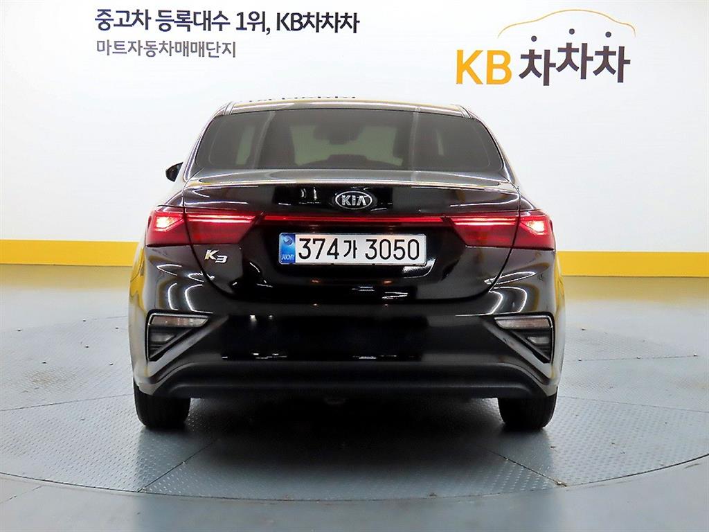 KIA K3 - Vista 3