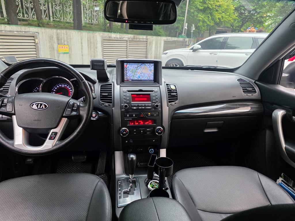 KIA Sorento - Vista 5