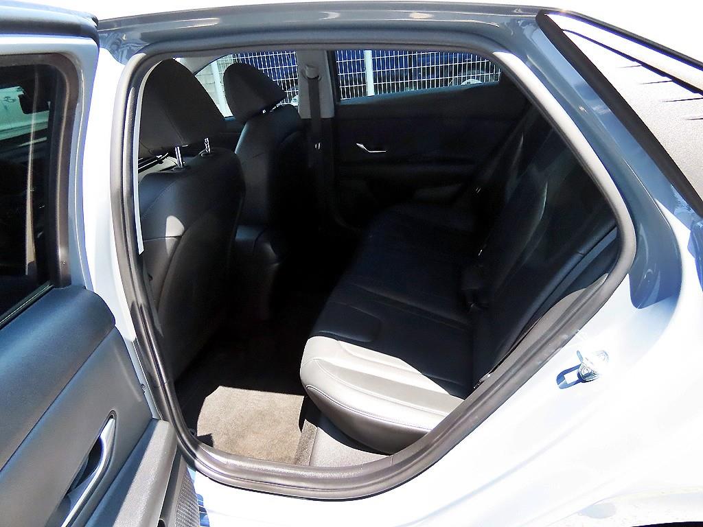 HYUNDAI Avante - Vista 6