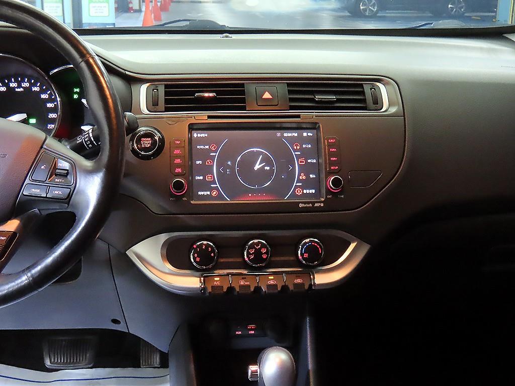 KIA Pride - Vista 11