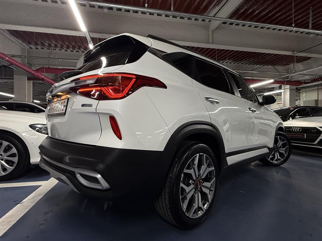 KIA Seltos - Vista 3