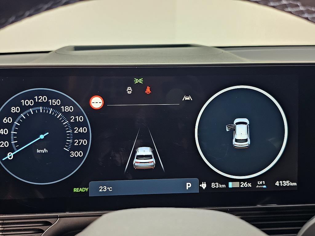 HYUNDAI Ioniq 5 - Vista 6
