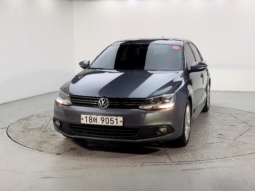 Volkswagen Jetta - Vista 2