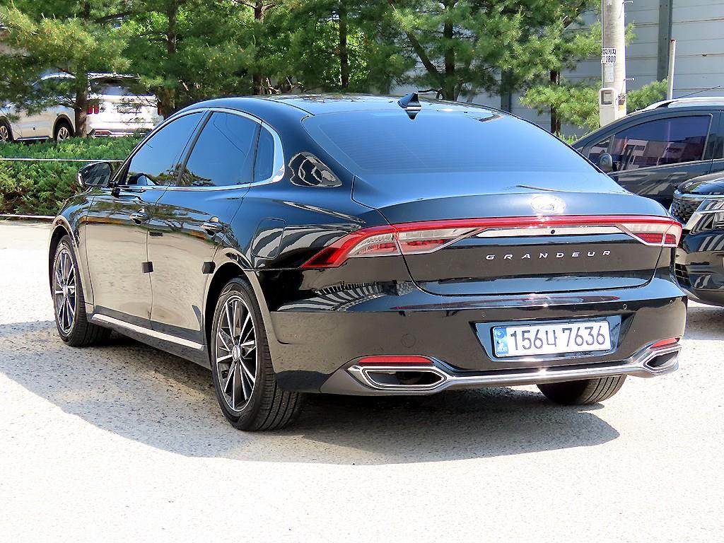 HYUNDAI Grandeur - Vista 3