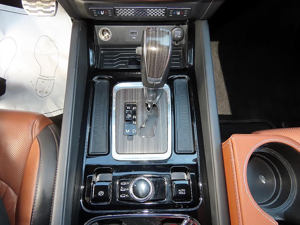 Ssangyong Rexton - Vista 10