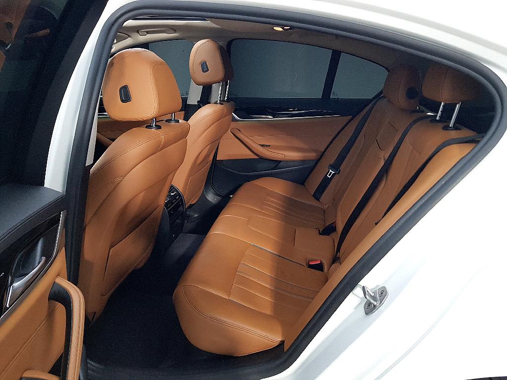 BMW 5 Series - Vista 9