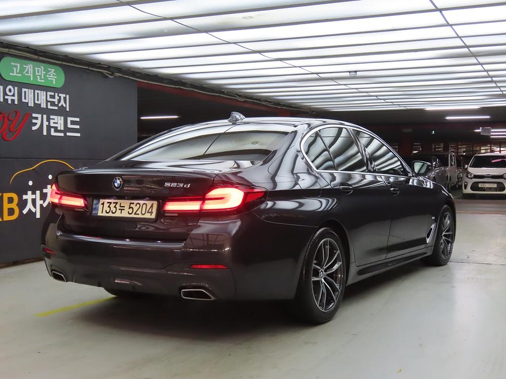 BMW 5 Series - Vista 4