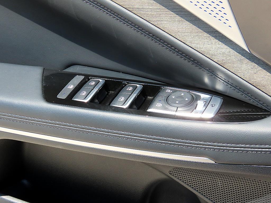 KIA K8 - Vista 12