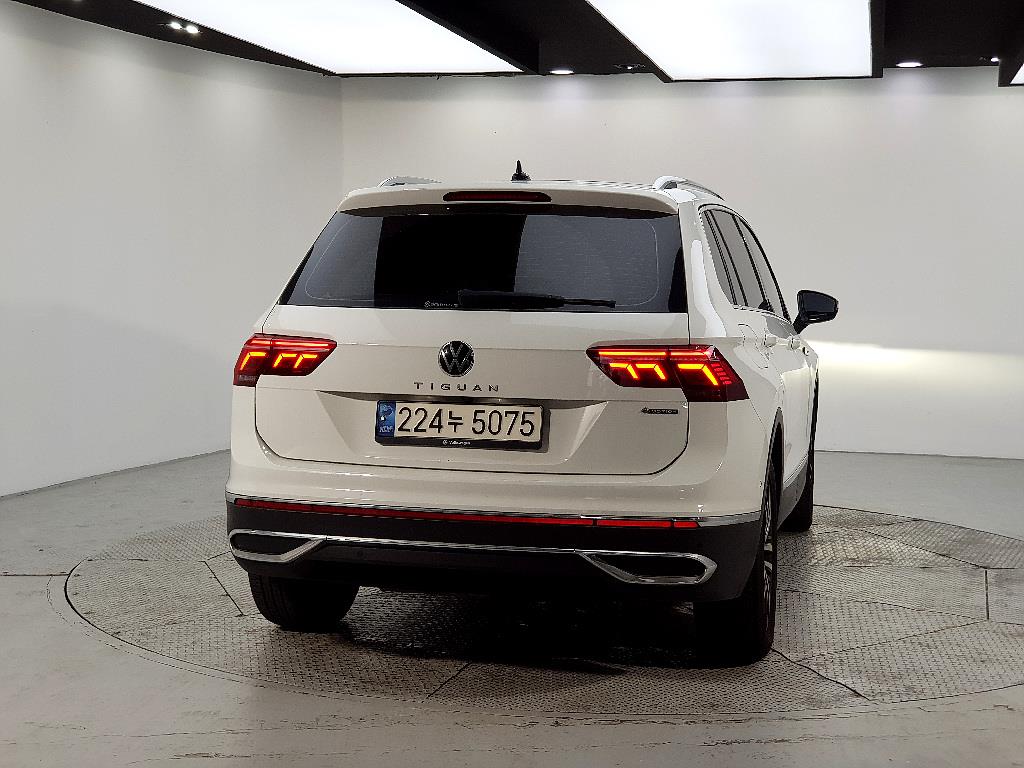 Volkswagen Tiguan - Vista 3