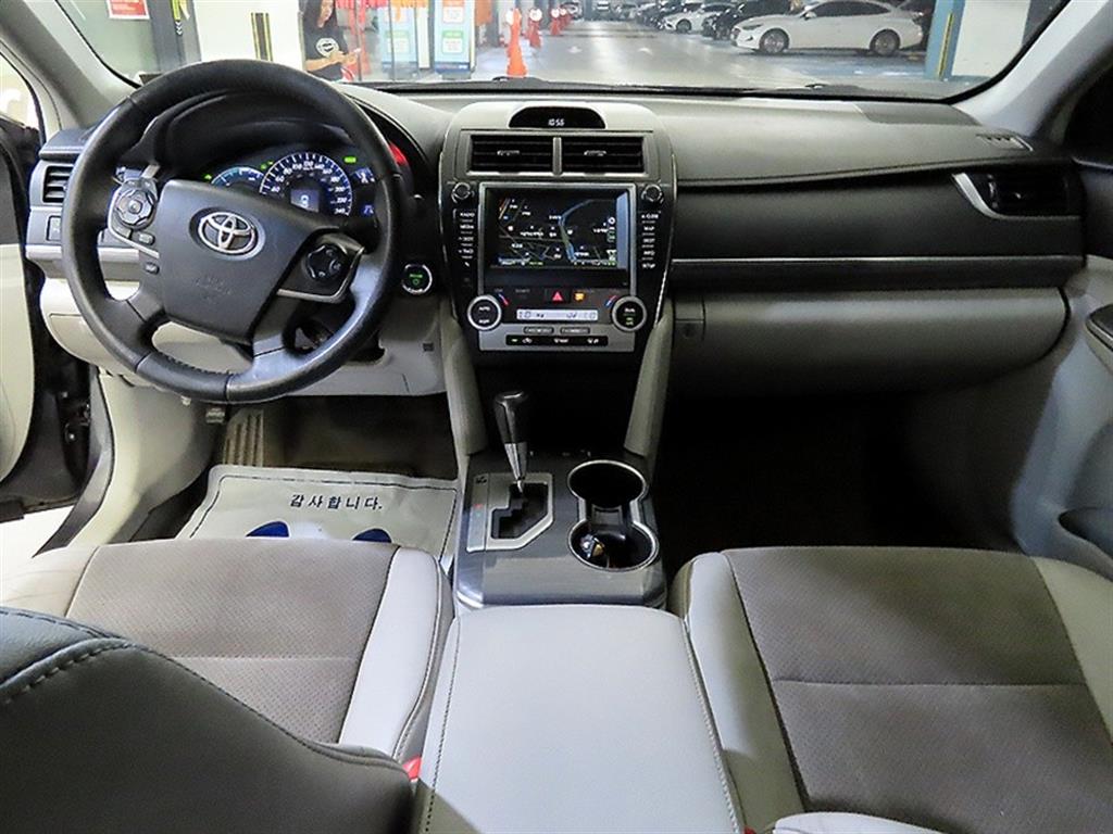 Toyota Camry - Vista 10