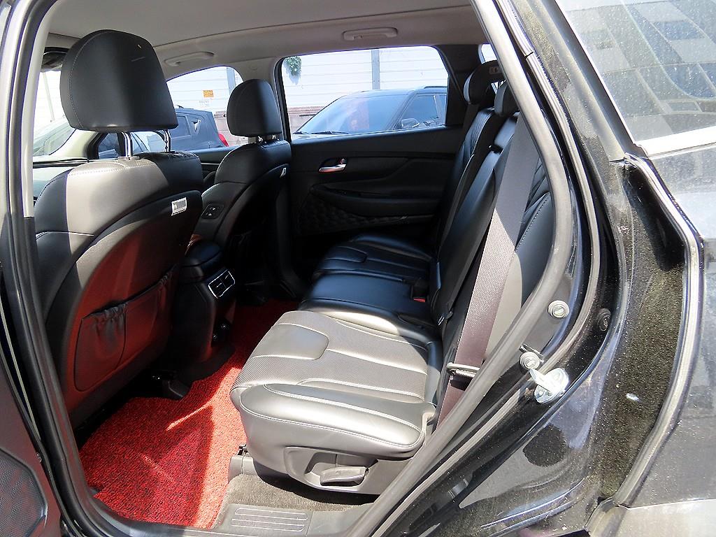 HYUNDAI Santa Fe - Vista 6