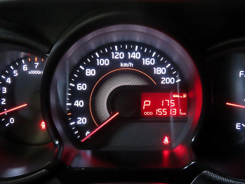 KIA Ray - Vista 8