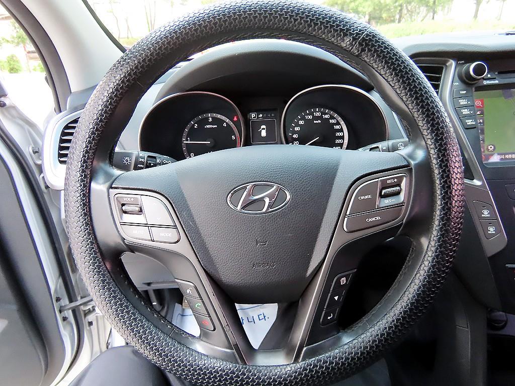 HYUNDAI Santa Fe - Vista 8