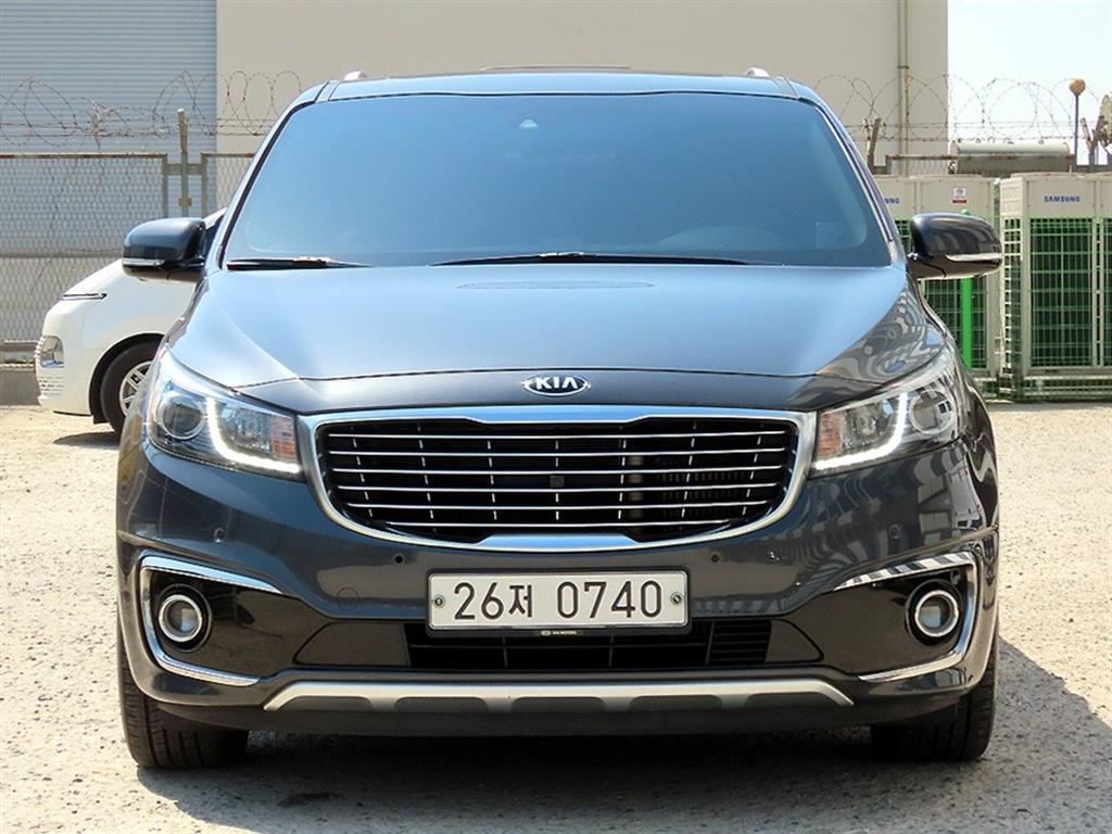 KIA Carnival 2017 Gris - Importación desde Corea - HF Imports Iquique - Foto 1