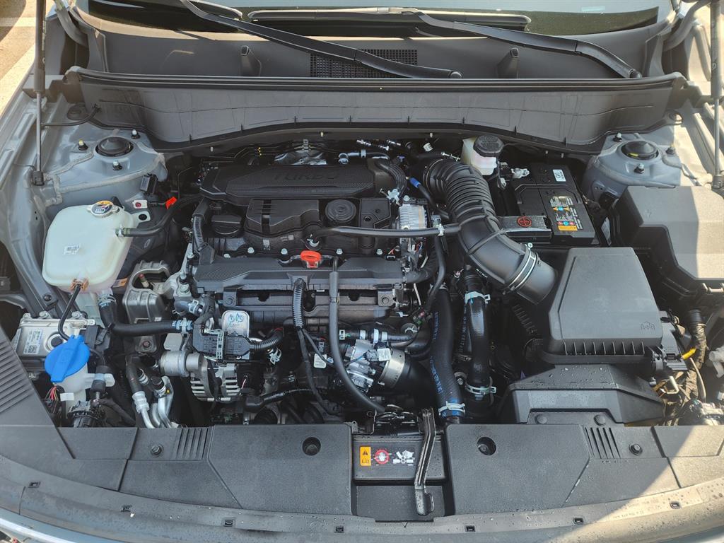 HYUNDAI Kona - Vista 7