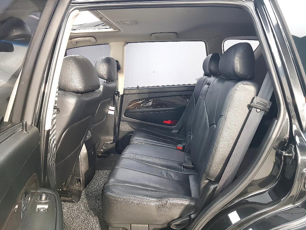 Ssangyong Rexton - Vista 9