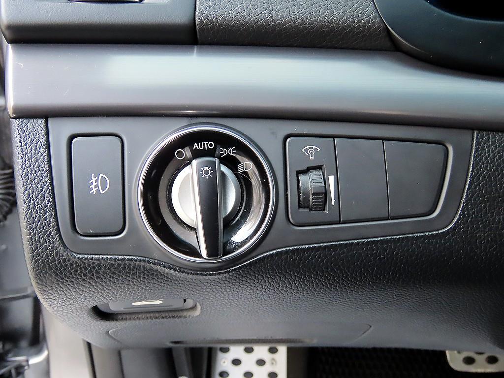 HYUNDAI i40 - Vista 12