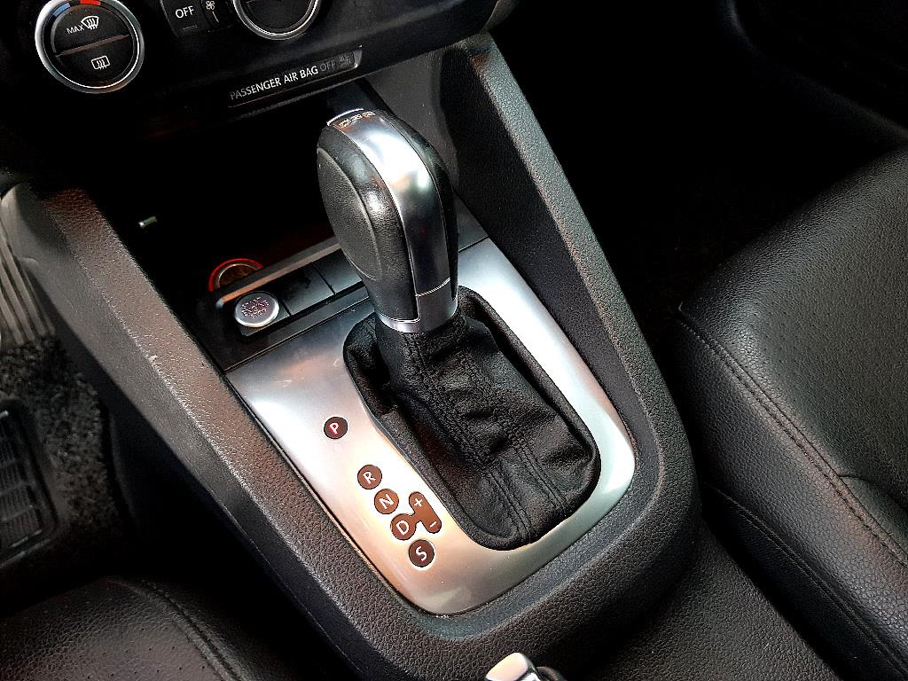Volkswagen Jetta 2013 Gris - Importación desde Corea - HF Imports Iquique - Foto 14