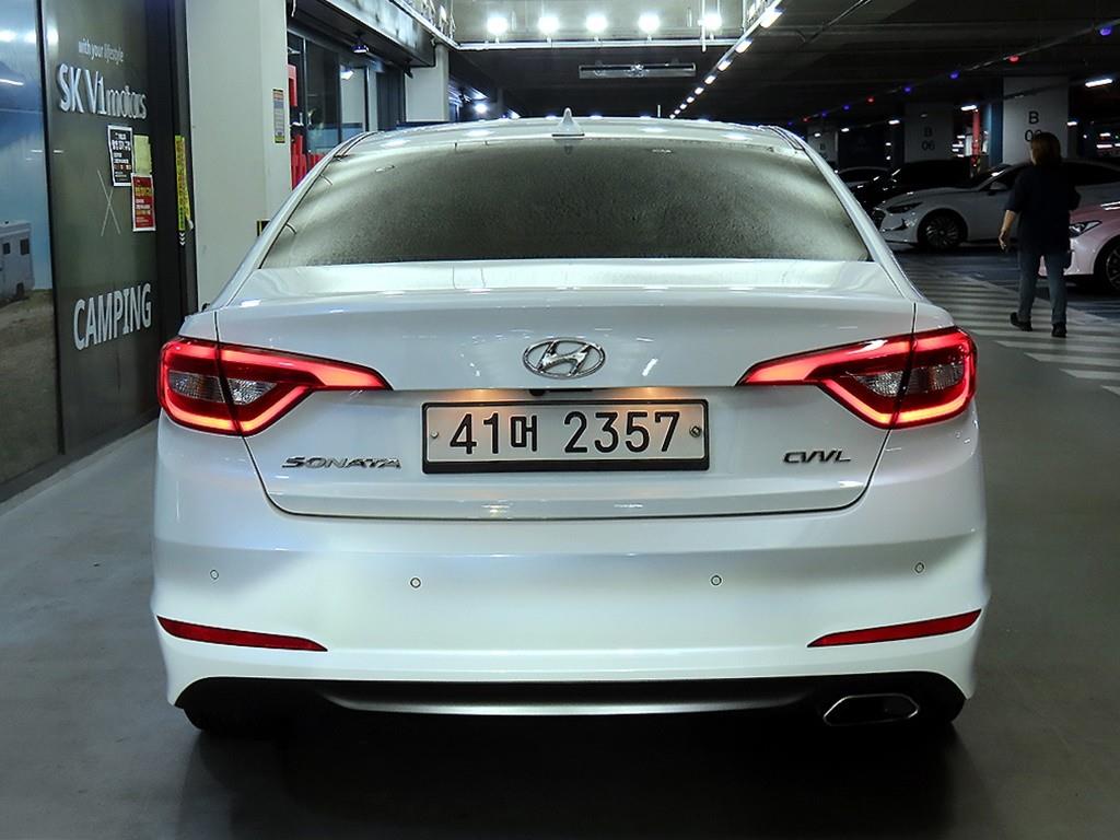 HYUNDAI Sonata - Vista 5