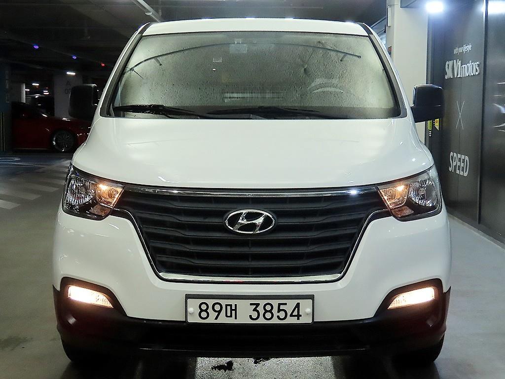 HYUNDAI Starex - Vista 2