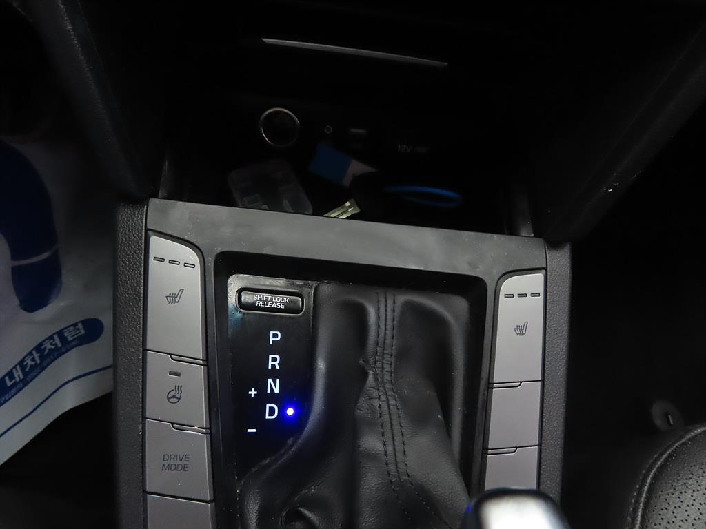 HYUNDAI Avante 2017 Blanco - Importación desde Corea - HF Imports Iquique - Foto 15