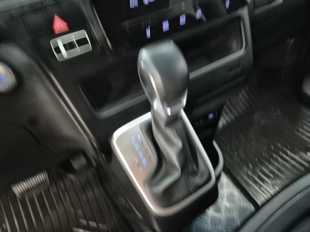 HYUNDAI Staria - Vista 8