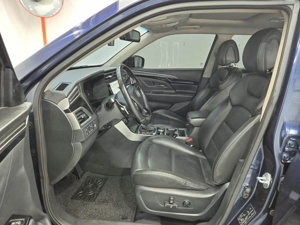 Ssangyong Korando - Vista 12