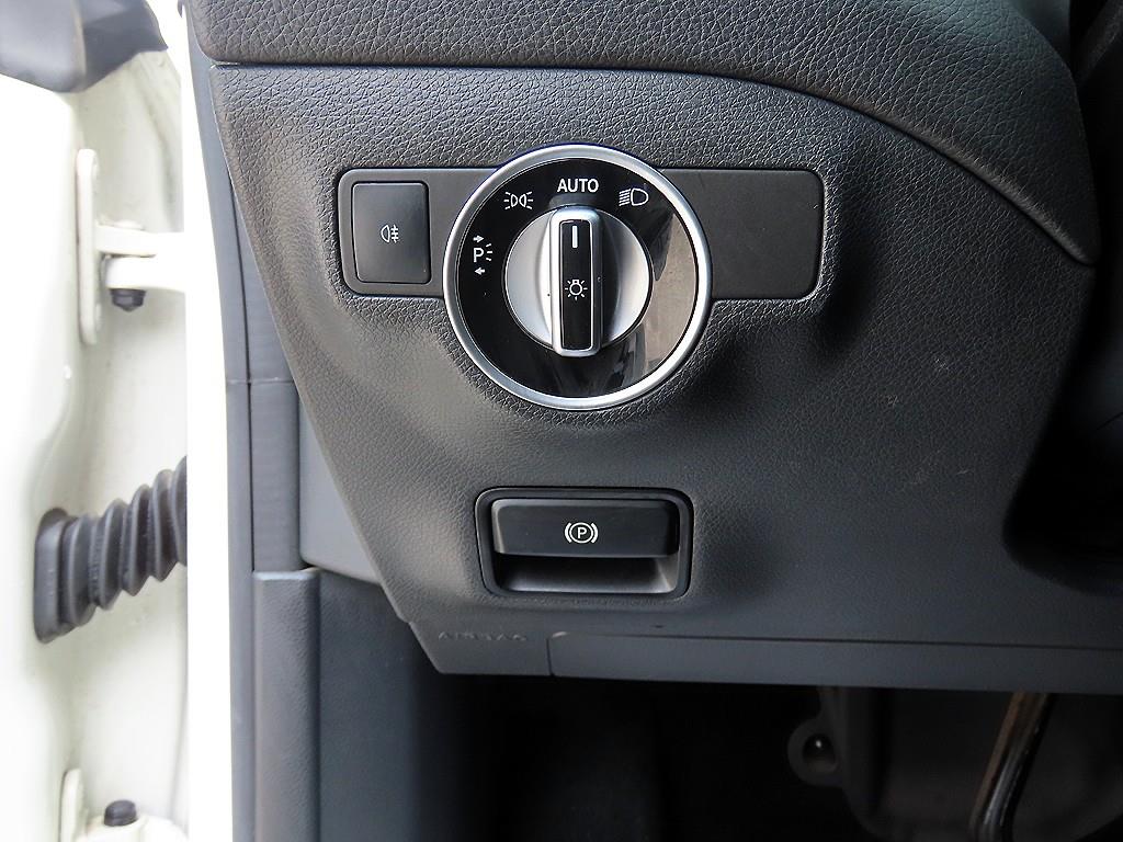 Mercedes Benz CLA Class - Vista 12