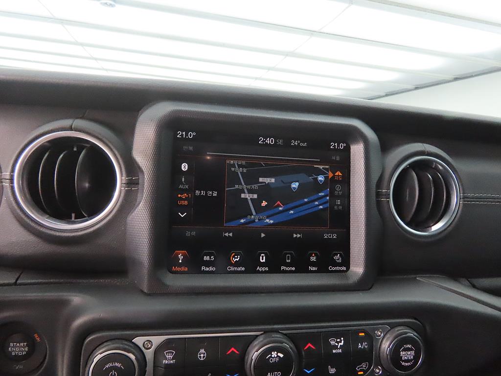 Jeep Wrangler 2018 Negro - Importación desde Corea - HF Imports Iquique - Foto 13