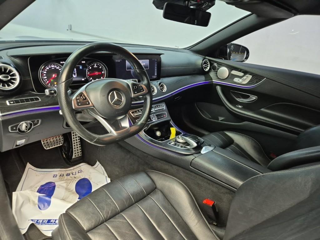Mercedes Benz E class - Vista 7