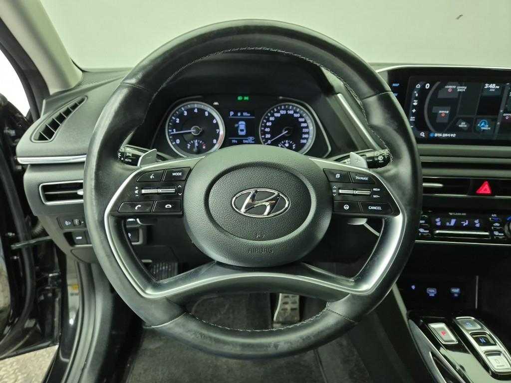 HYUNDAI Sonata - Vista 9