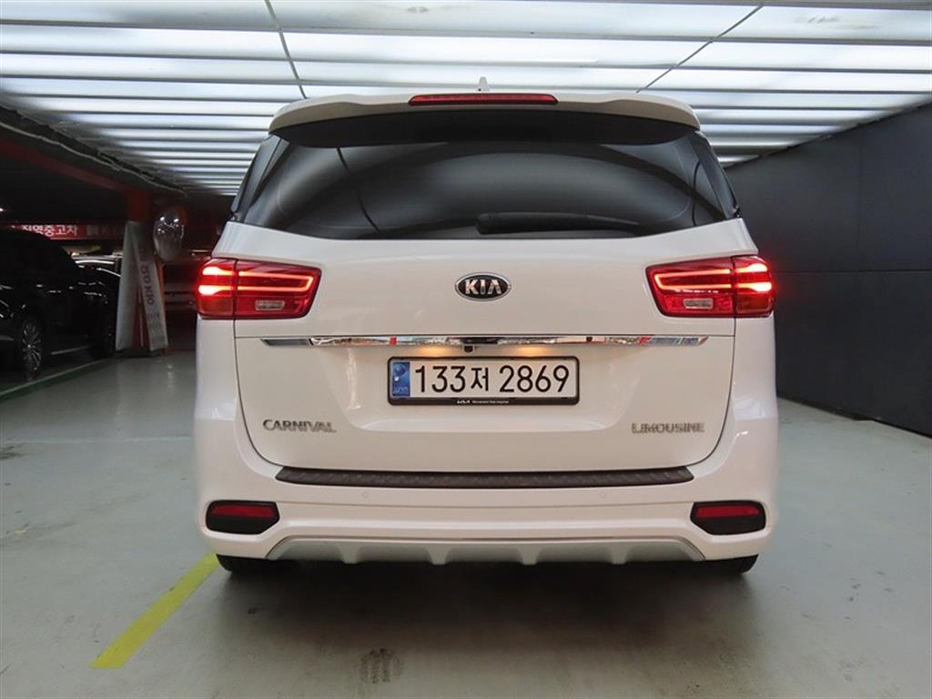 KIA Carnival - Vista 3