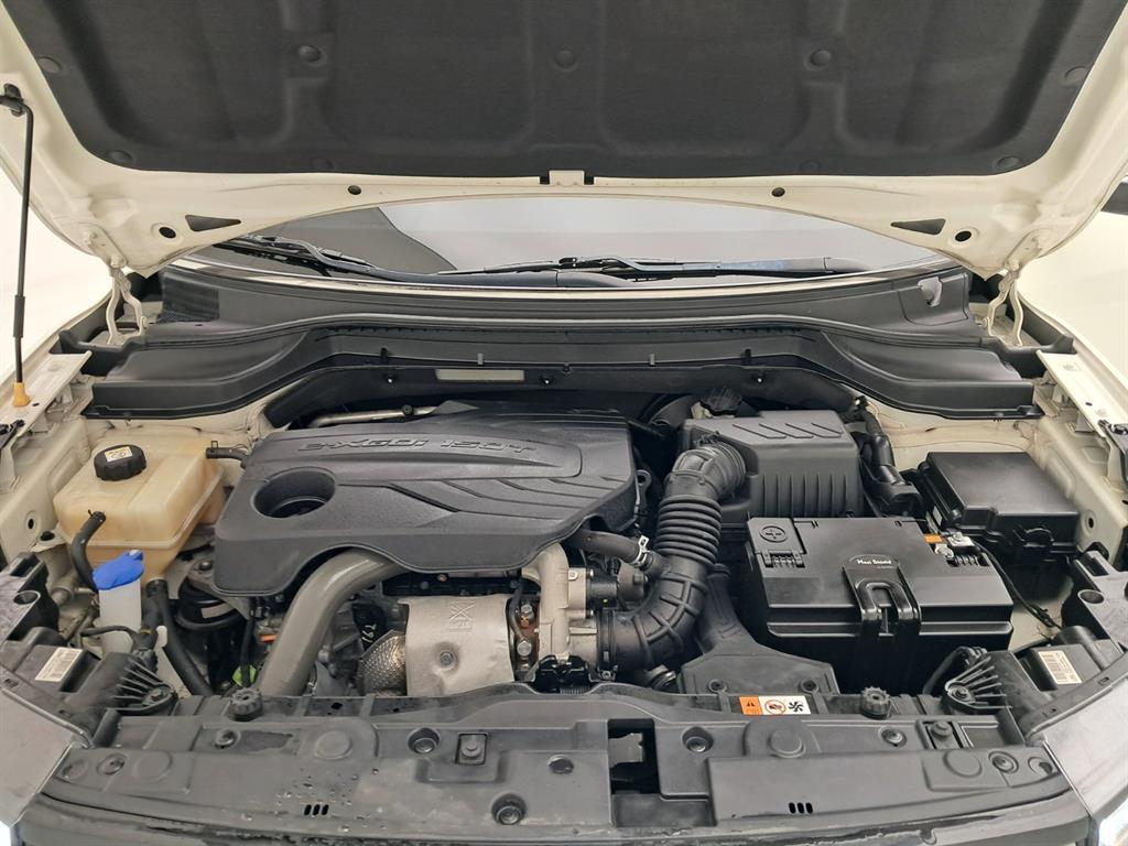 Ssangyong Tivoli 2021 Blanco - Importación desde Corea - HF Imports Iquique - Foto 18