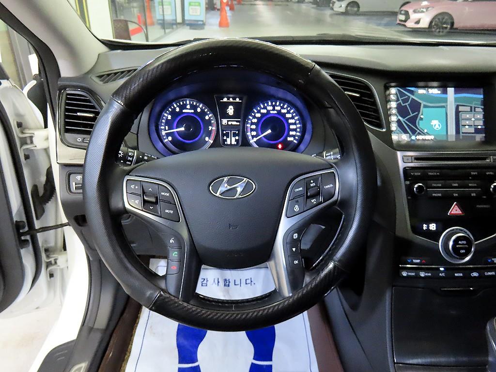 HYUNDAI Grandeur - Vista 8
