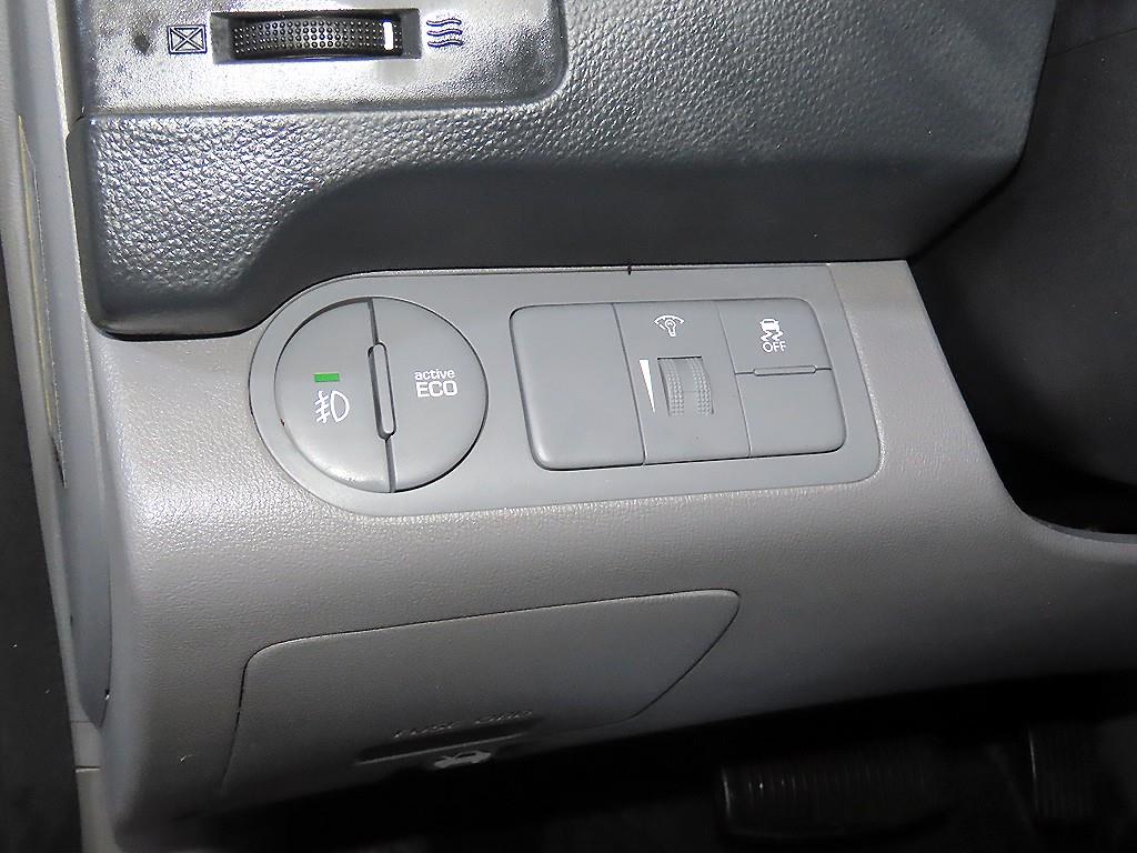 HYUNDAI Starex - Vista 12