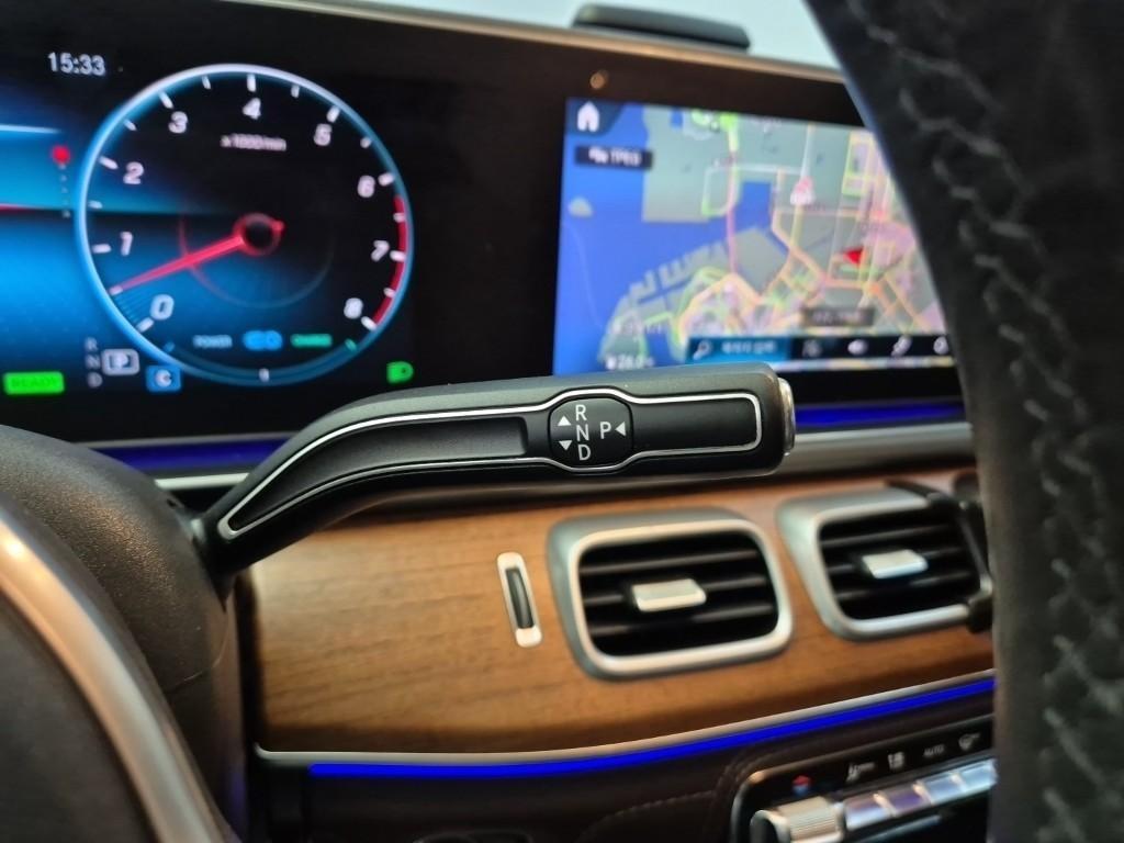 Mercedes Benz GLE Class - Vista 8
