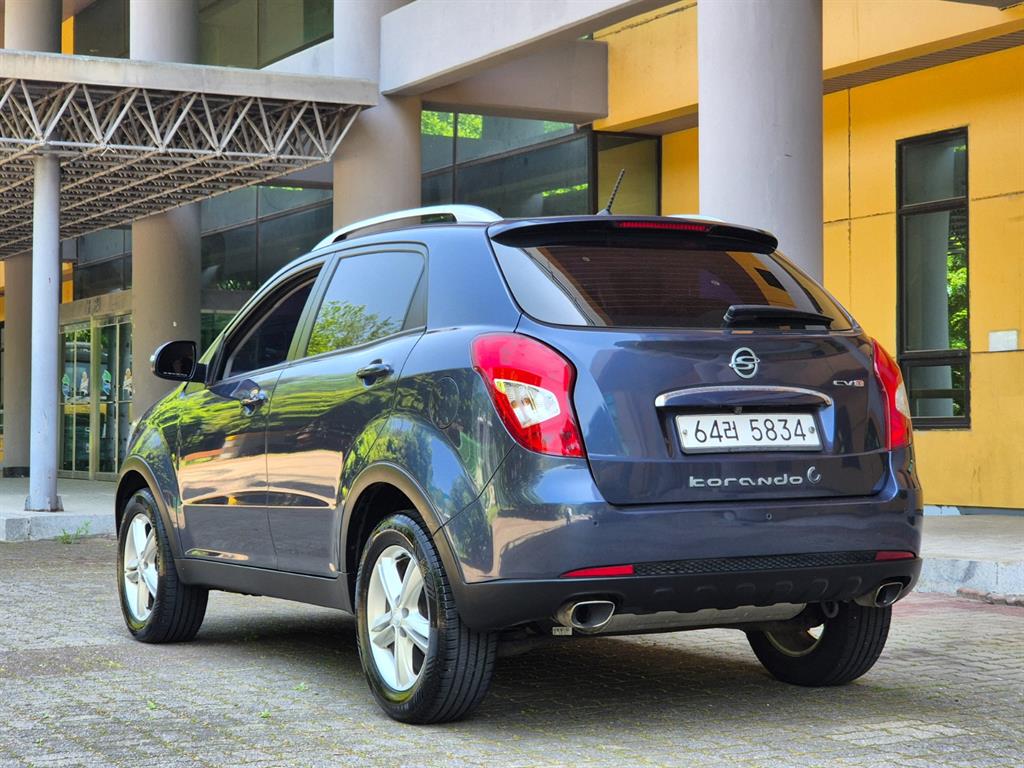 Ssangyong Korando - Vista 4
