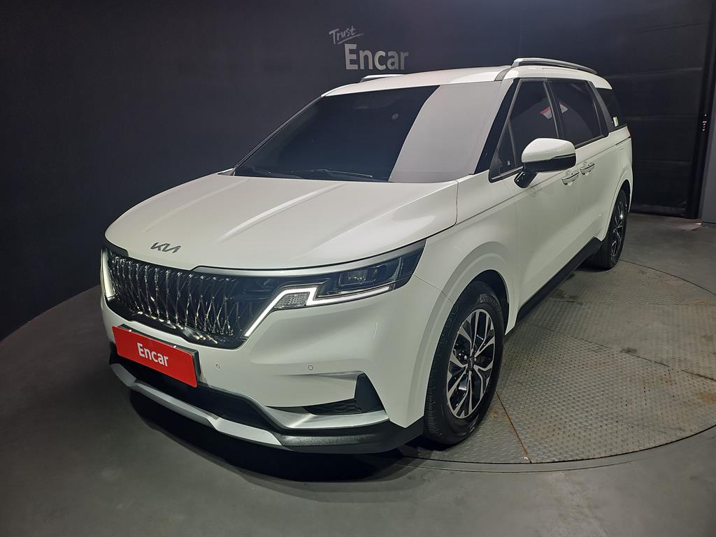 KIA Carnival 2023 Blanco - Importación desde Corea - HF Imports Iquique - Foto 1