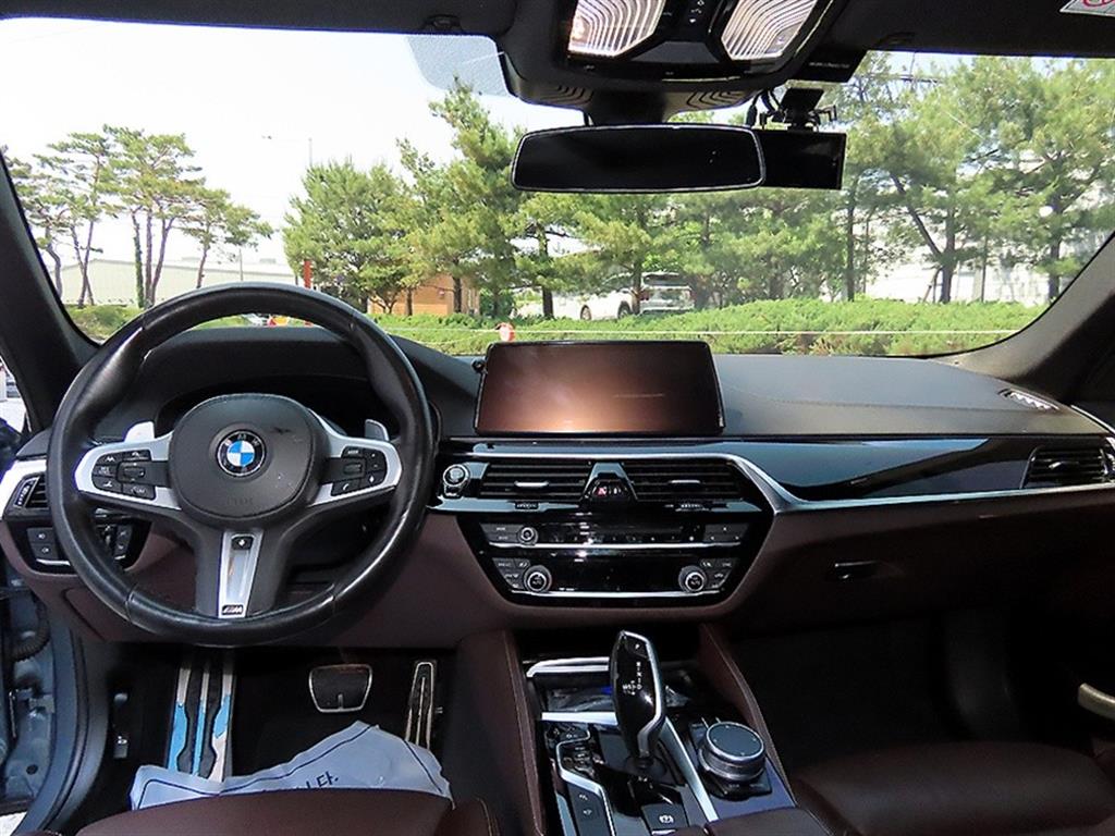 BMW 5 Series - Vista 7