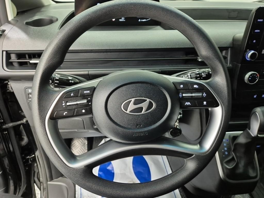 HYUNDAI Staria - Vista 9