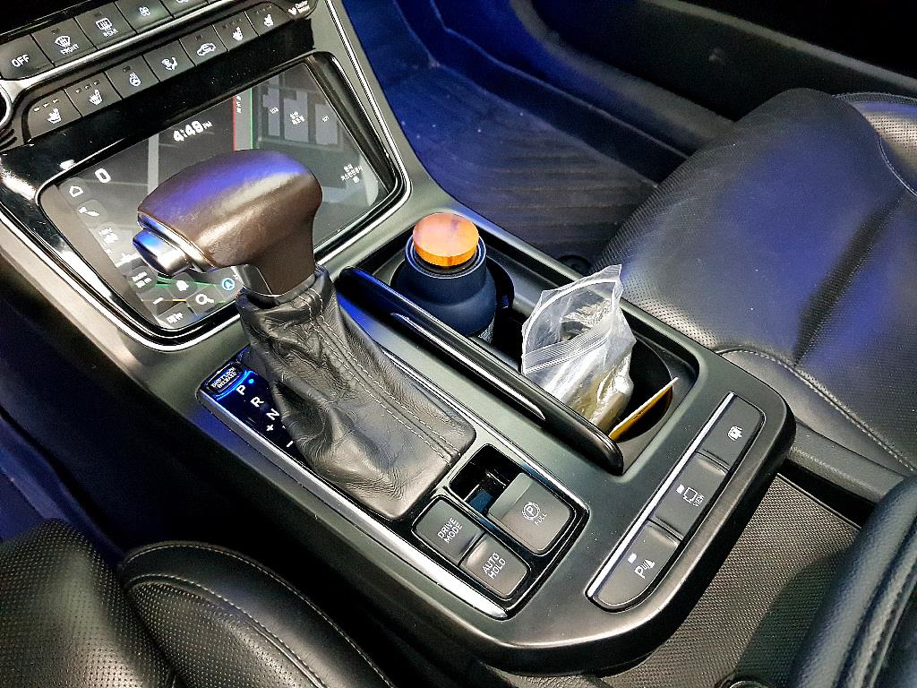 HYUNDAI Grandeur - Vista 11