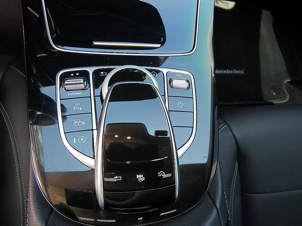 Mercedes Benz E class - Vista 12