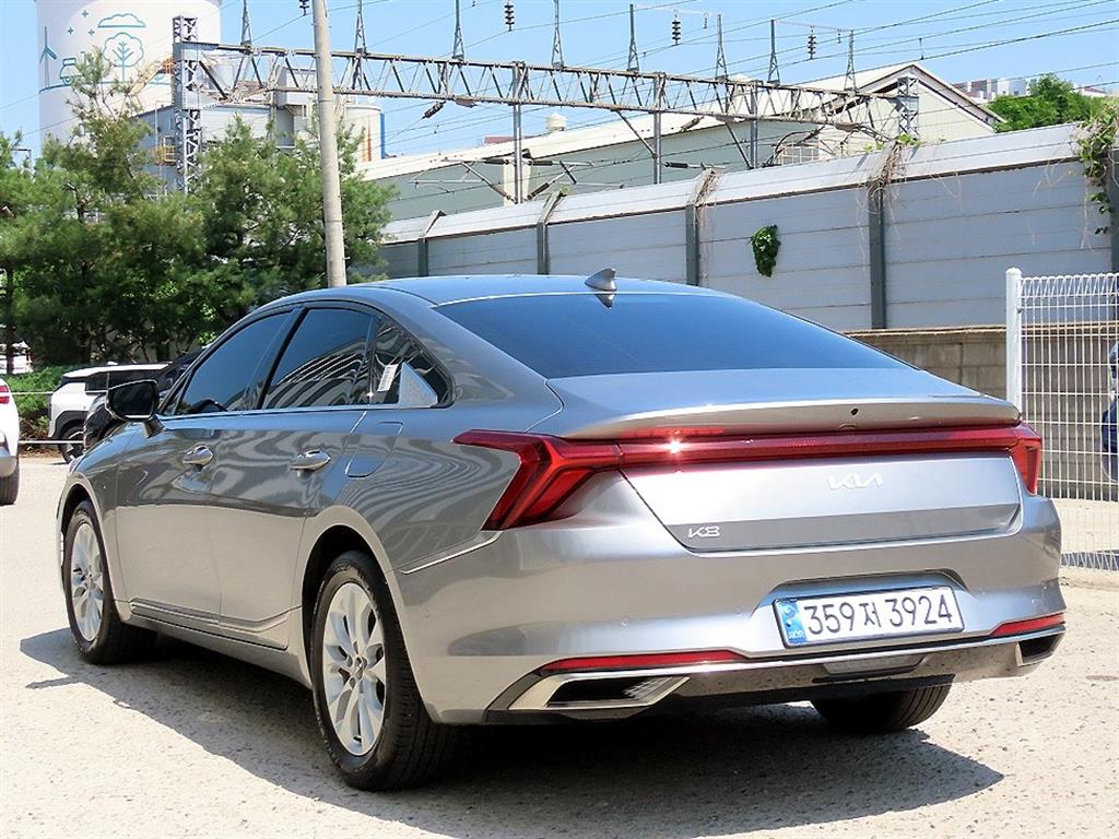 KIA K8 - Vista 3
