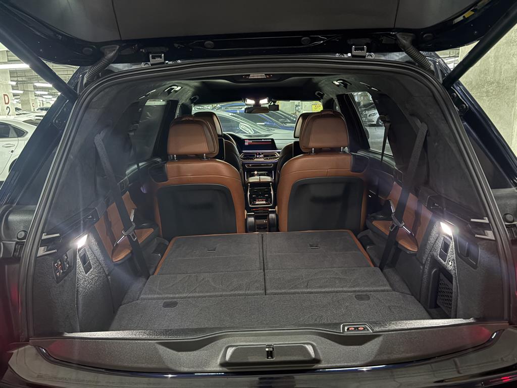 BMW X7 - Vista 6