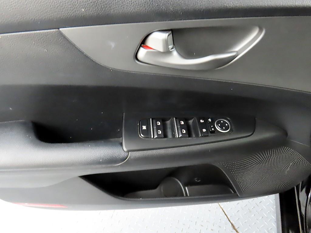 KIA K3 - Vista 11
