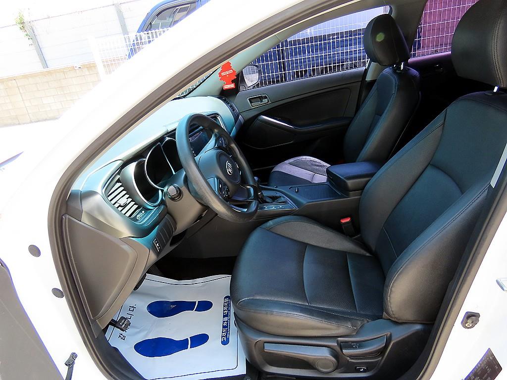 KIA K5 - Vista 5