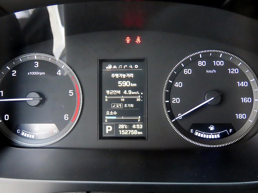 HYUNDAI Solati - Vista 10