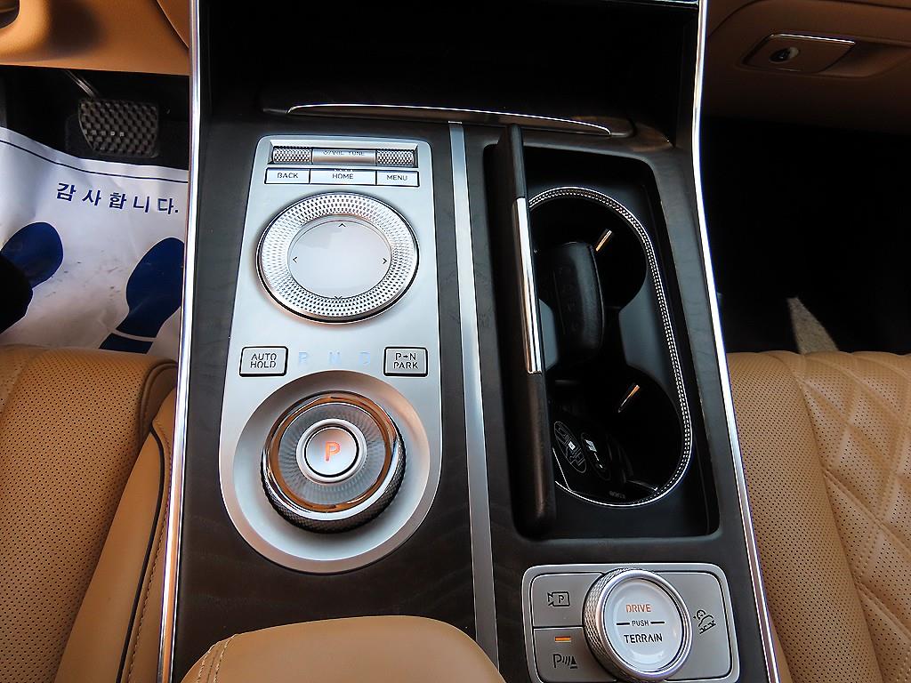 Genesis GV80 - Vista 11
