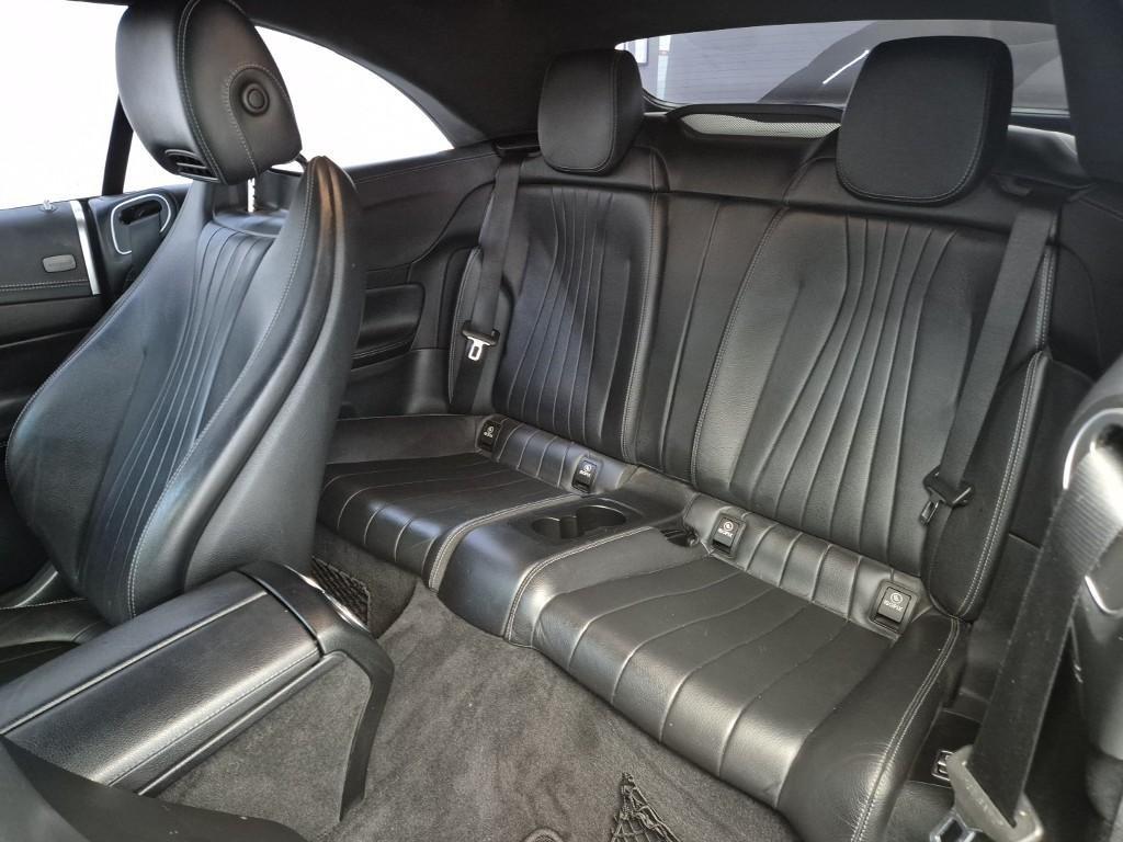 Mercedes Benz E class - Vista 12