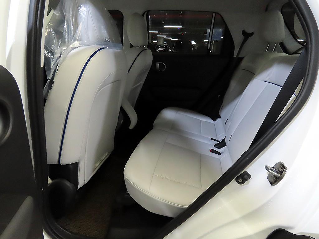 HYUNDAI Casper - Vista 7